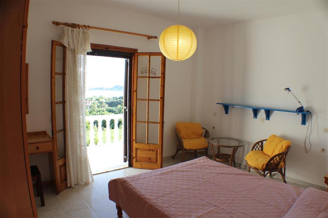 Nikolas House أريلاز المظهر الخارجي الصورة
