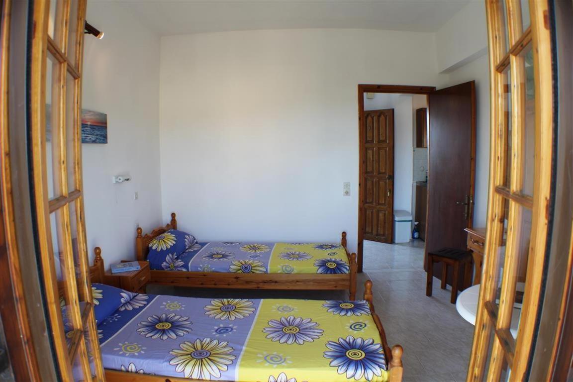 Nikolas House أريلاز المظهر الخارجي الصورة